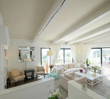 Readhostprofile! Luxury 5 Bedroom Villa, 2 Minutes From Monaco Apartment