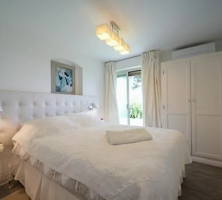 Readhostprofile! Luxury 5 Bedroom Villa, 2 Minutes From Monaco アパート